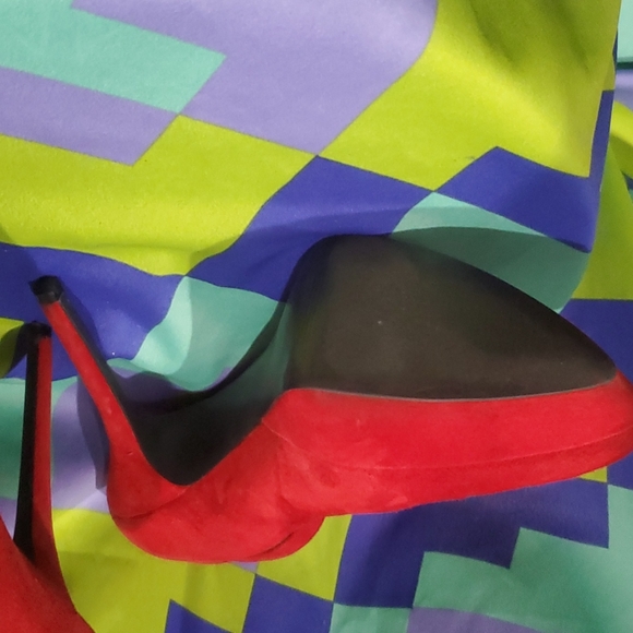 Levity Suede Pump w/Ankle Strap - Picture 6 of 6